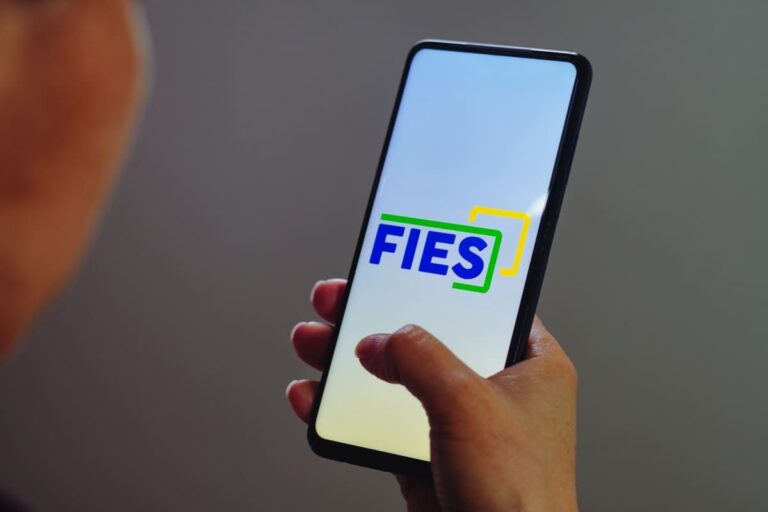 Renegociar dívida do FIES: aprenda o processo
