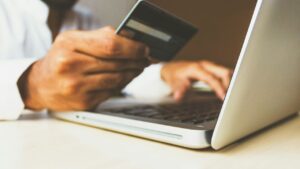 Cartão de crédito com limite aprovado na hora