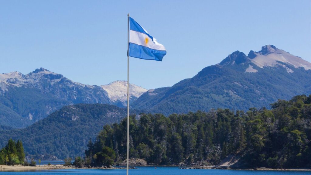 Argentina reduz taxa de juros de 60% para 50%