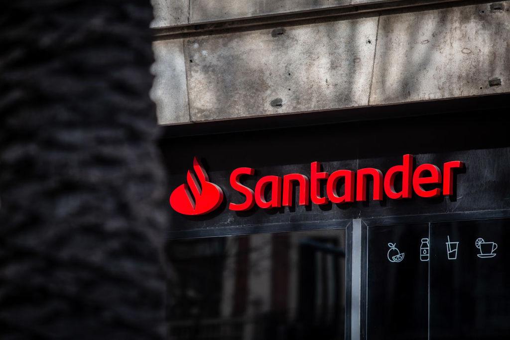 Não Perca Tempo! Saiba Agora Como Acompanhar Seu Cartão Santander